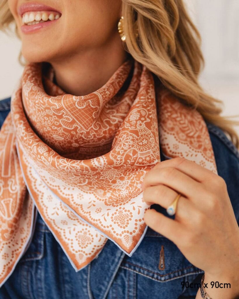 apaszka jedwabna dwustronna koronka plowa spadiora 2