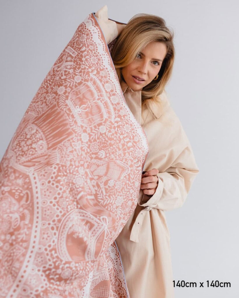 apaszka jedwabna dwustronna koronka plowa spadiora 24