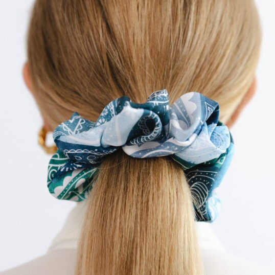 jedwabna gumka scrunchie gora lodowa spadiora 1