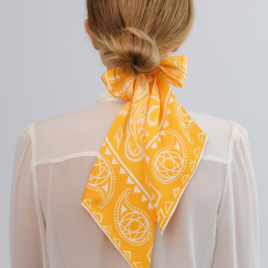 jedwabna opaska z dluga szarfa amoro totem spadiora