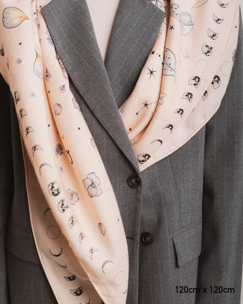 chusta welniano jedwabna dwustronna kwiaty zodiaku spadiora 3