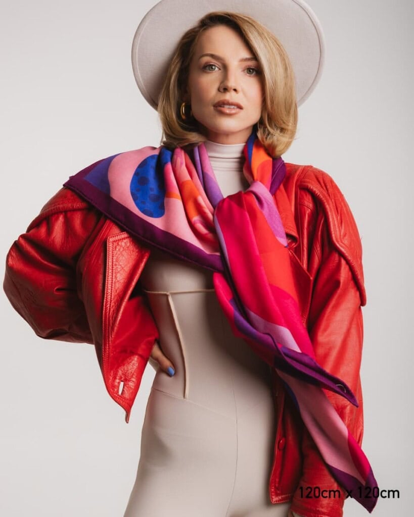 chusta welniano jedwabna dwustronna miedzypokoleniowa spadiora 2