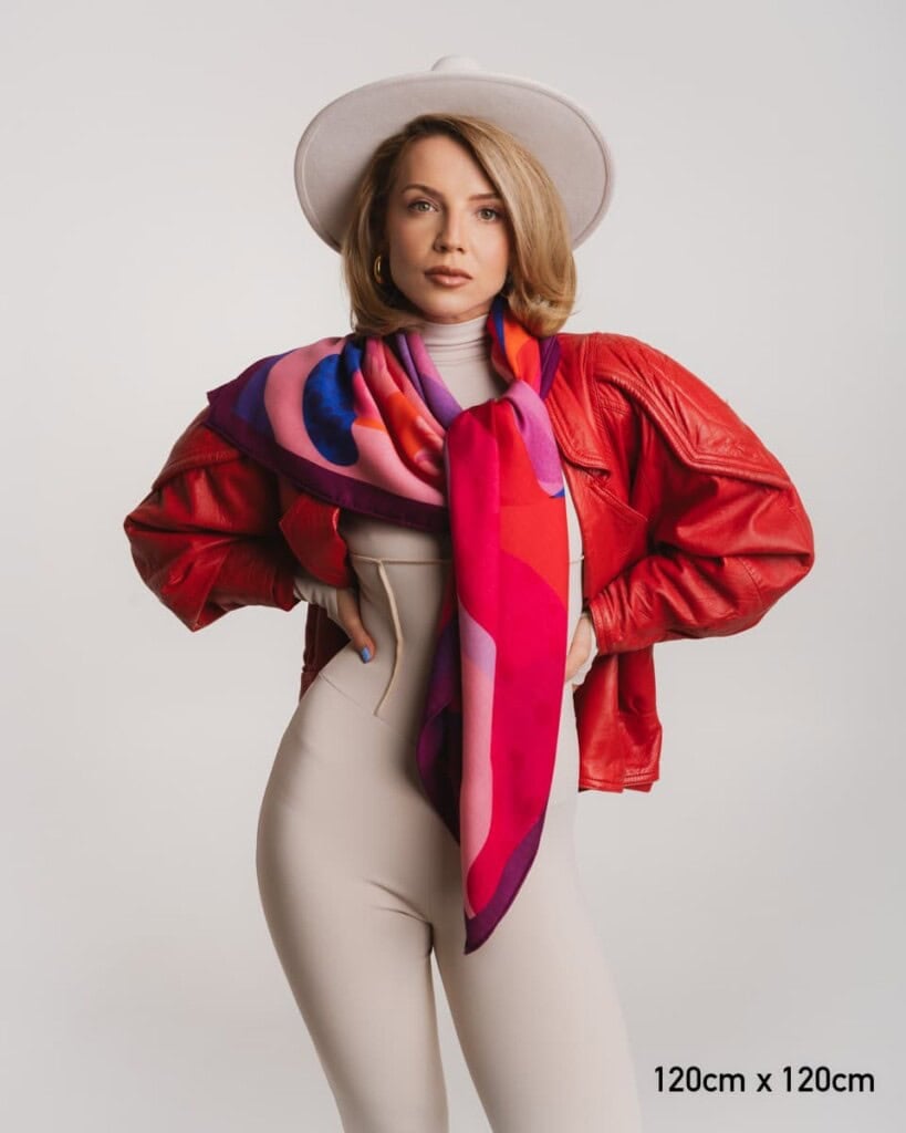 chusta welniano jedwabna dwustronna miedzypokoleniowa spadiora