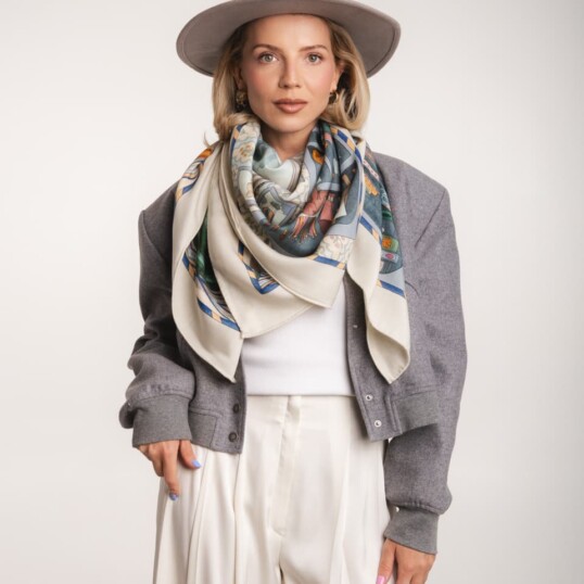 chusta welniano jedwabna dwustronna niebieskie szeptane opowiesci spadiora