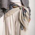 chusta welniano jedwabna dwustronna niebieskie szeptane opowiesci spadiora 9