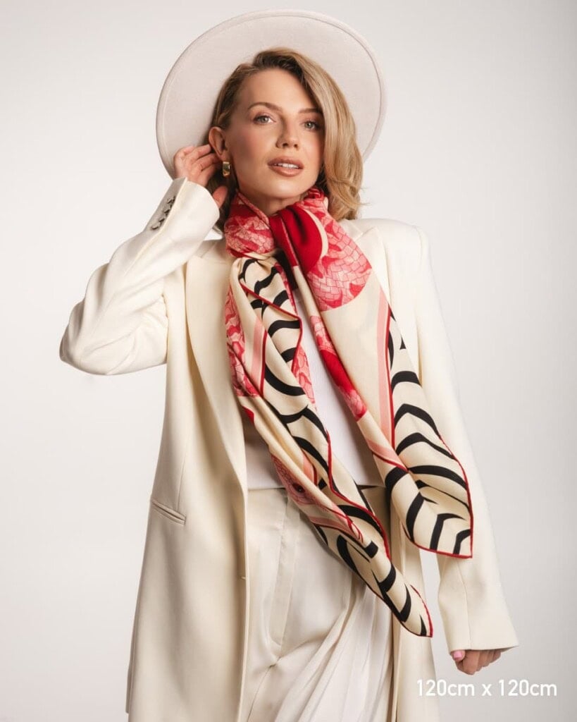 chusta welniano jedwabna dwustronna rok weza spadiora 4