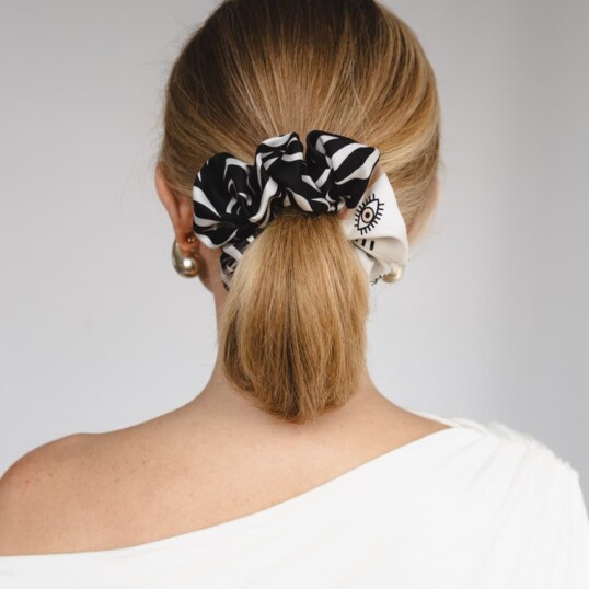 jedwabna gumka scrunchie zebra spadiora