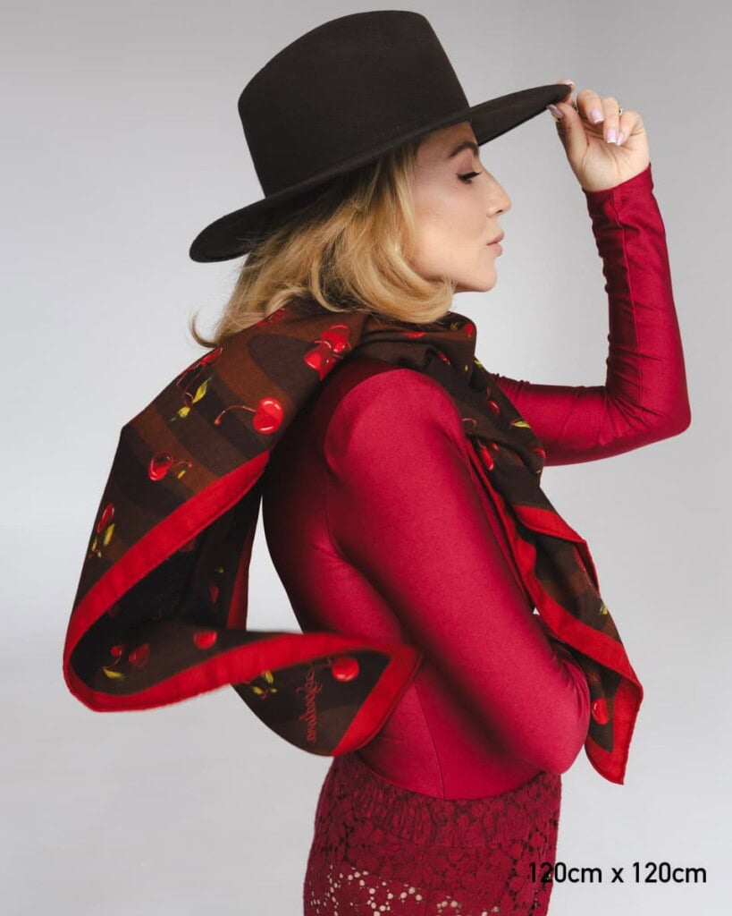 chusta welniano jedwabna dwustronna wisnie spadiora 14