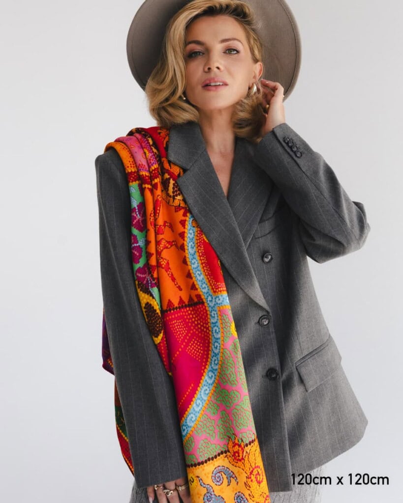 chusta welniano jedwabna dwustronna fauna spadiora 3