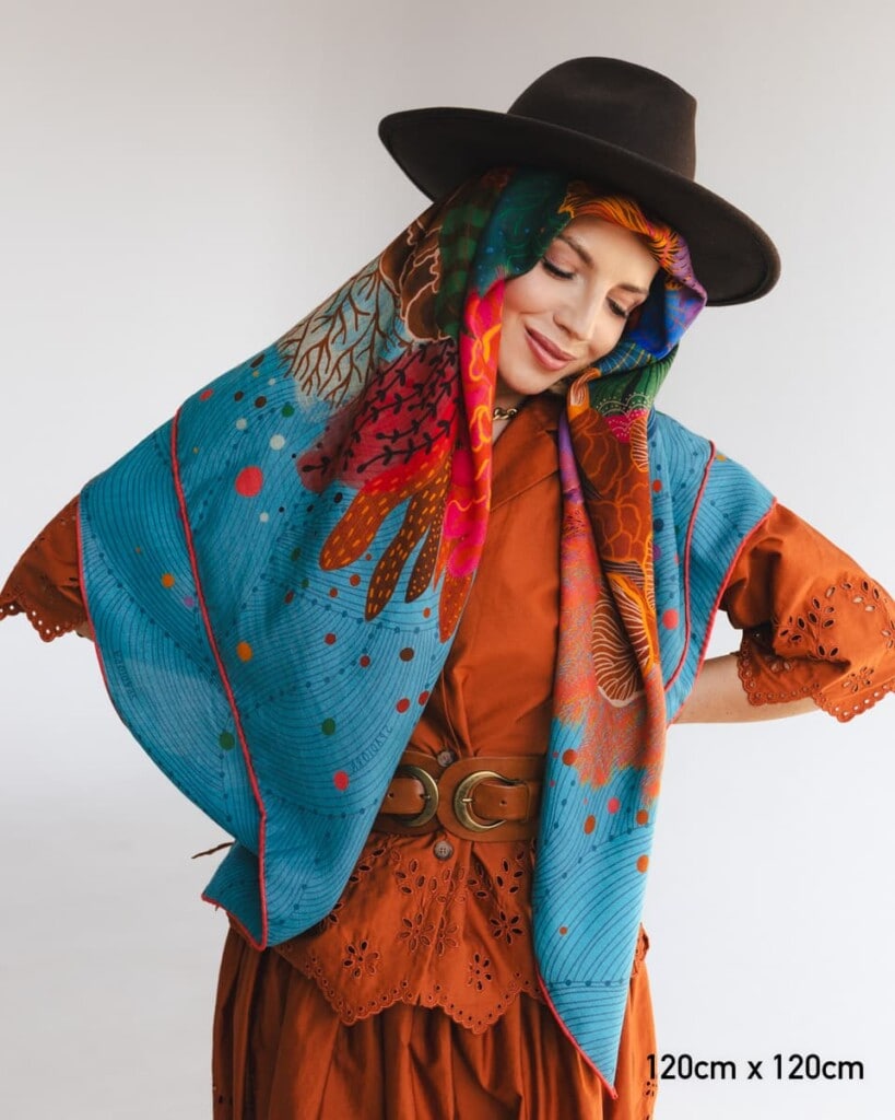 chusta welniano jedwabna dwustronna kwiaty podwodne spadiora 6