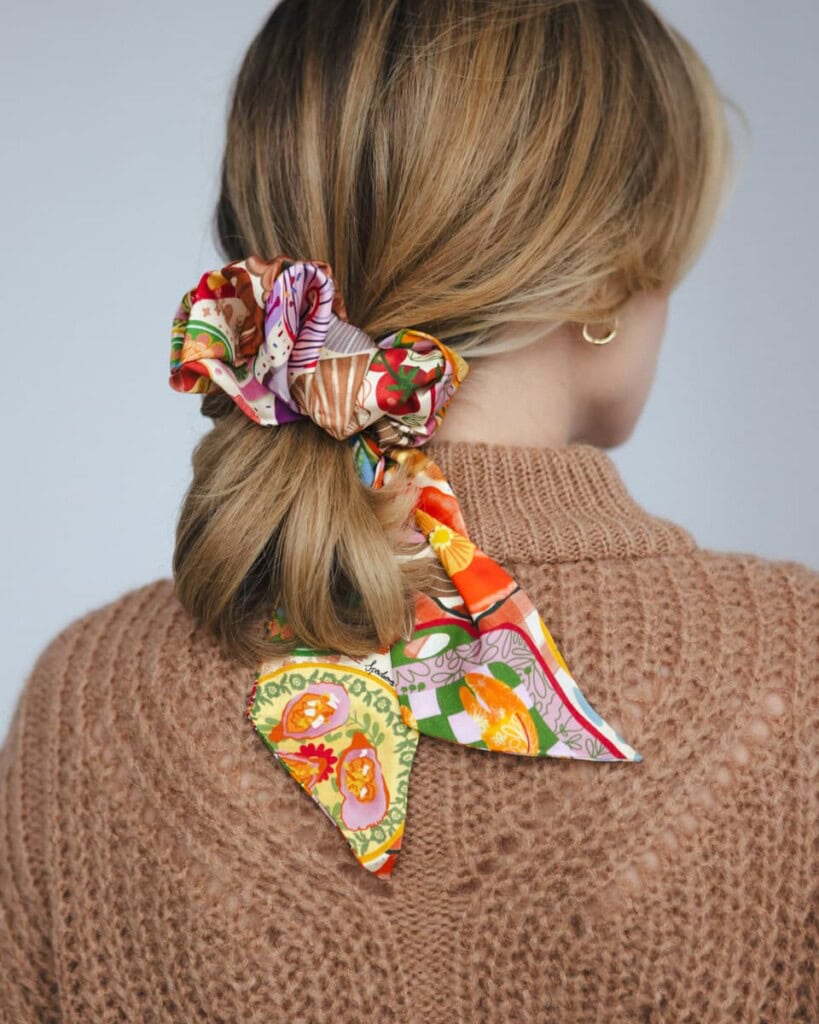 gumka scrunchie z szarfa frykasy spadiora 2