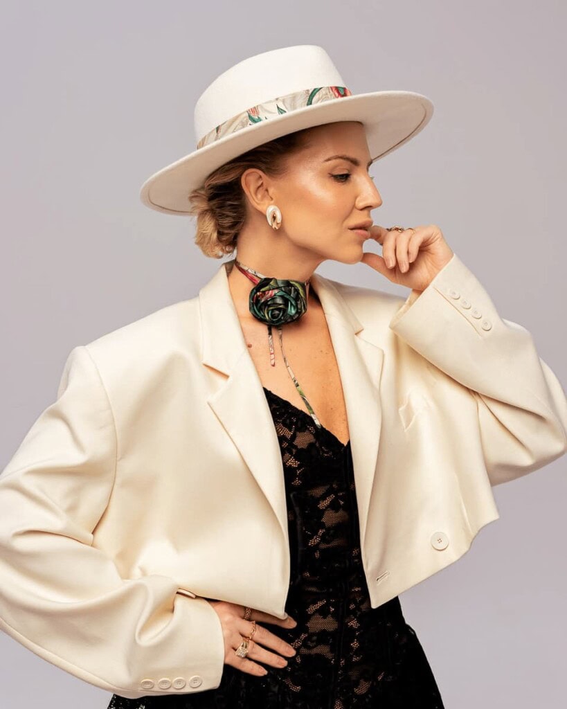 jedwabna roza pomander zielona spadiora 4