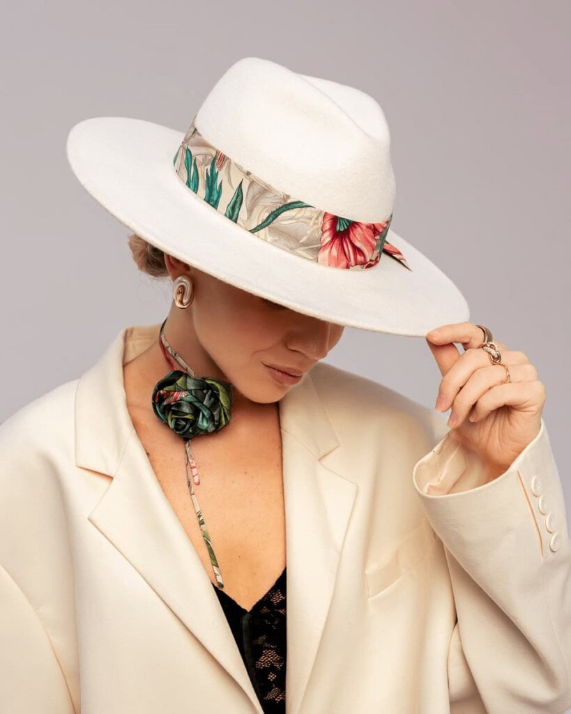 jedwabna roza pomander zielona spadiora 7