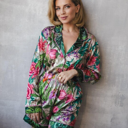 jedwabna satynowa pizama vesperto pomander z dlugim rekawem i szortami spadiora 3