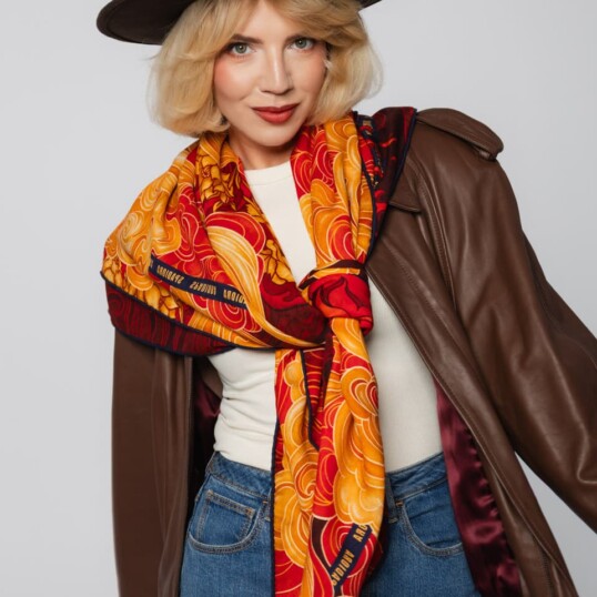 chusta welniano jedwabna dwustronna rok ognistego konia