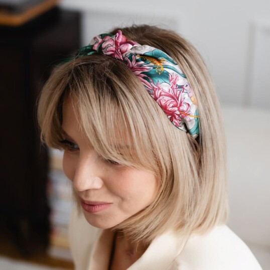 jedwabna opaska do wlosow z supelkiem pomander rozowa spadiora