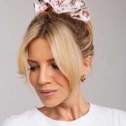 jedwabna gumka scrunchie ornamilo kwiaty zodiaku spadiora 2