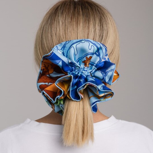 jedwabna gumka scrunchie ornamilo wiosenka spadiora